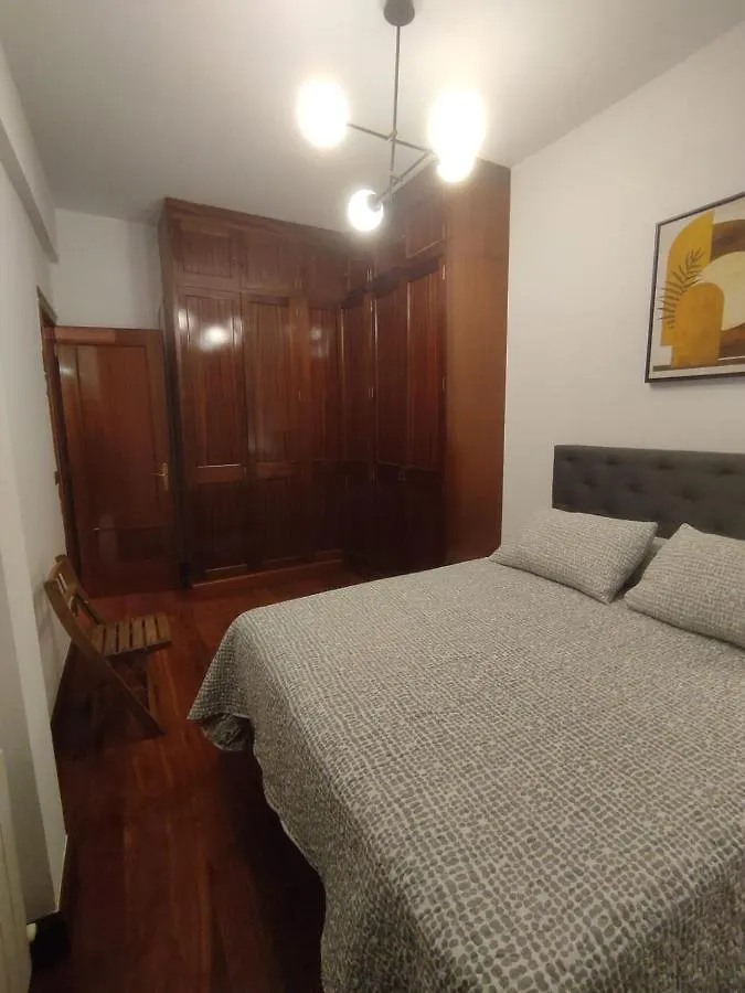 Homestay Habitacion Plaza Zabalburu Bilbao Spain